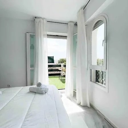 2Br, 1Bth Flat Near Puerto Banus Appartement Marbella Buitenkant foto