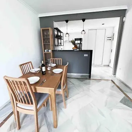 2Br, 1Bth Flat Near Puerto Banus Appartement Marbella Buitenkant foto