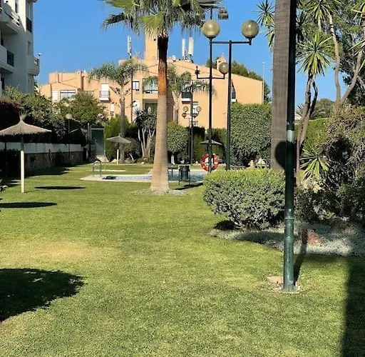 2Br, 1Bth Flat Near Puerto Banus